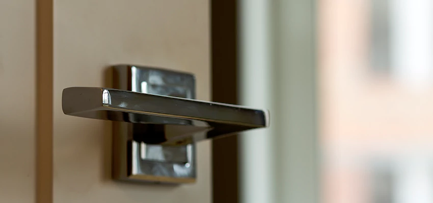 Door Lever Knob Repair in Linda, California