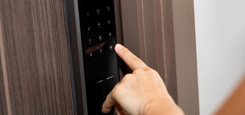 Smart Electric Locks Replacement Services in Linda, CA